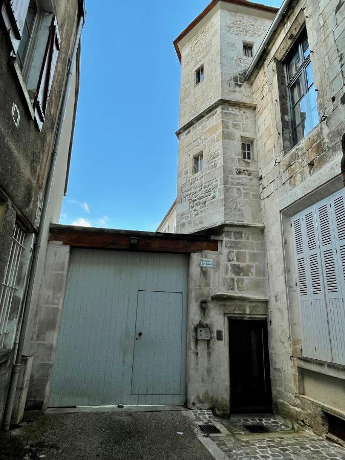 Le Show Room Auxerre Zewnętrze zdjęcie