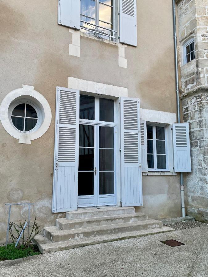Le Show Room Auxerre Zewnętrze zdjęcie