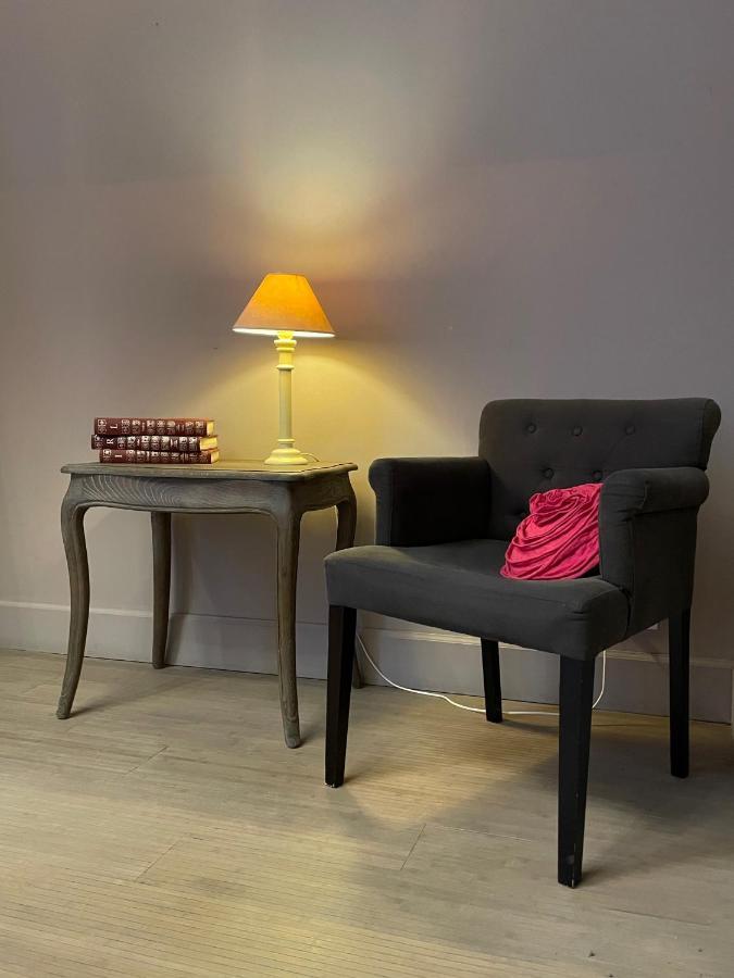 Le Show Room Auxerre Zewnętrze zdjęcie